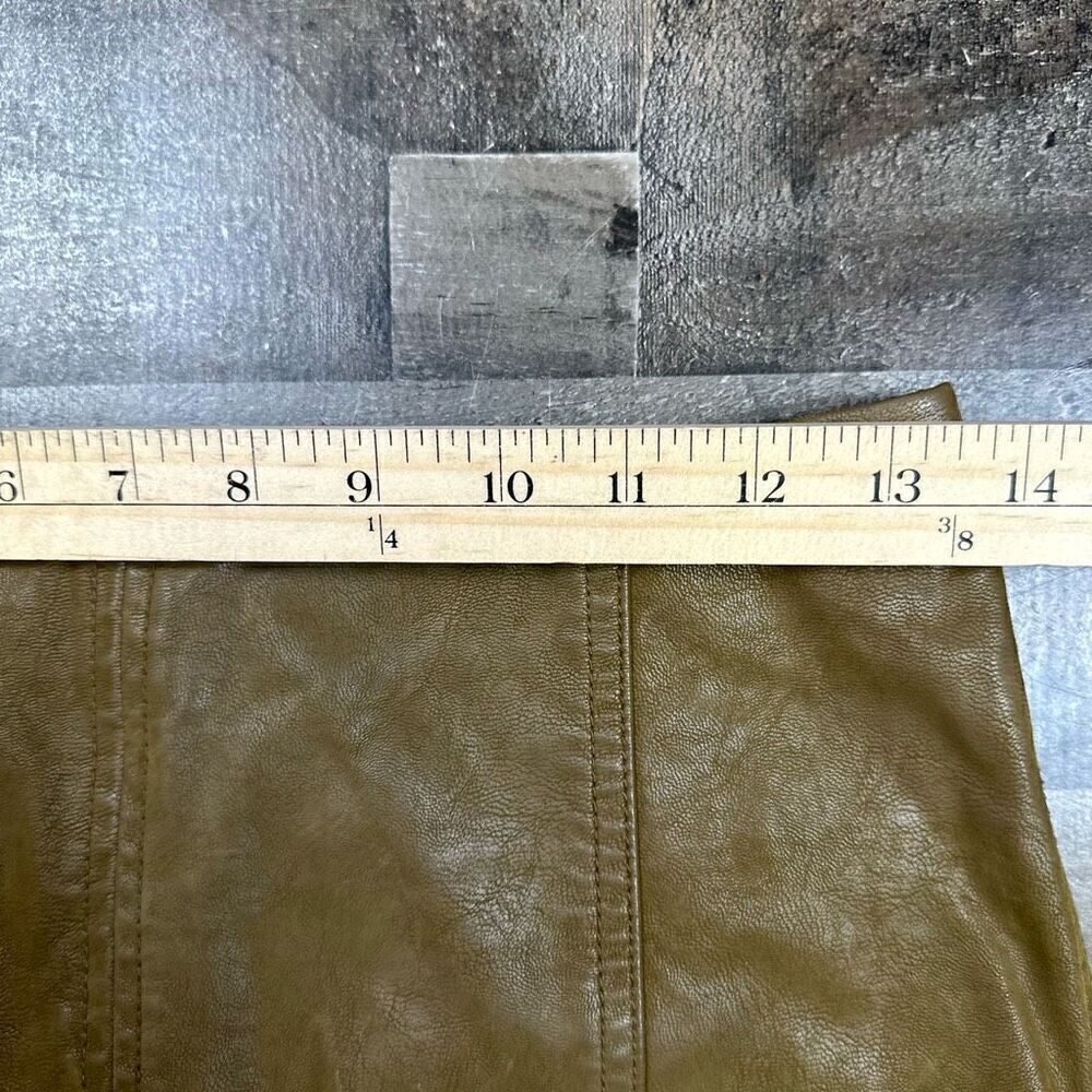 Free People Women’s Size 2 Mini Straight Pencil Skirt Brown Vegan Leather Zip Up - Picture 5 of 6